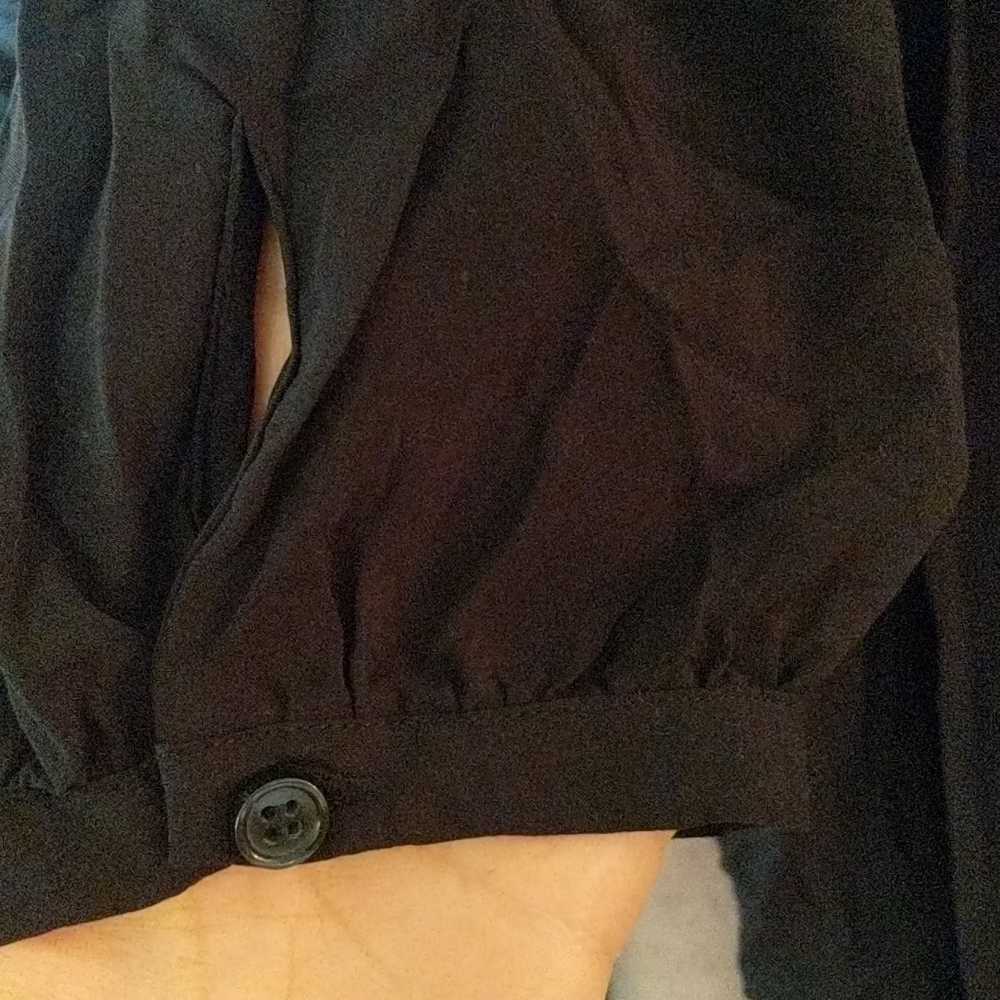 Black blouse - Picture 3 of 3